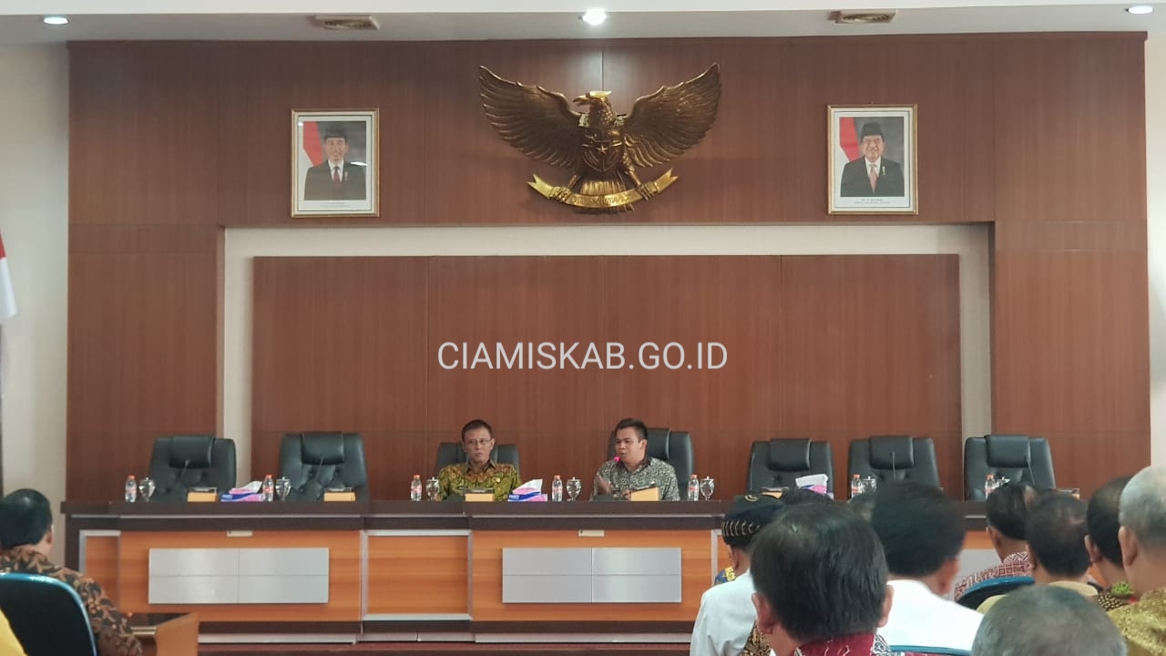 BUPATI DAN WAKIL BUPATI PIMPIN RAKOR SKPD PERDANA DI ERA KEPEMIMPINANNYA