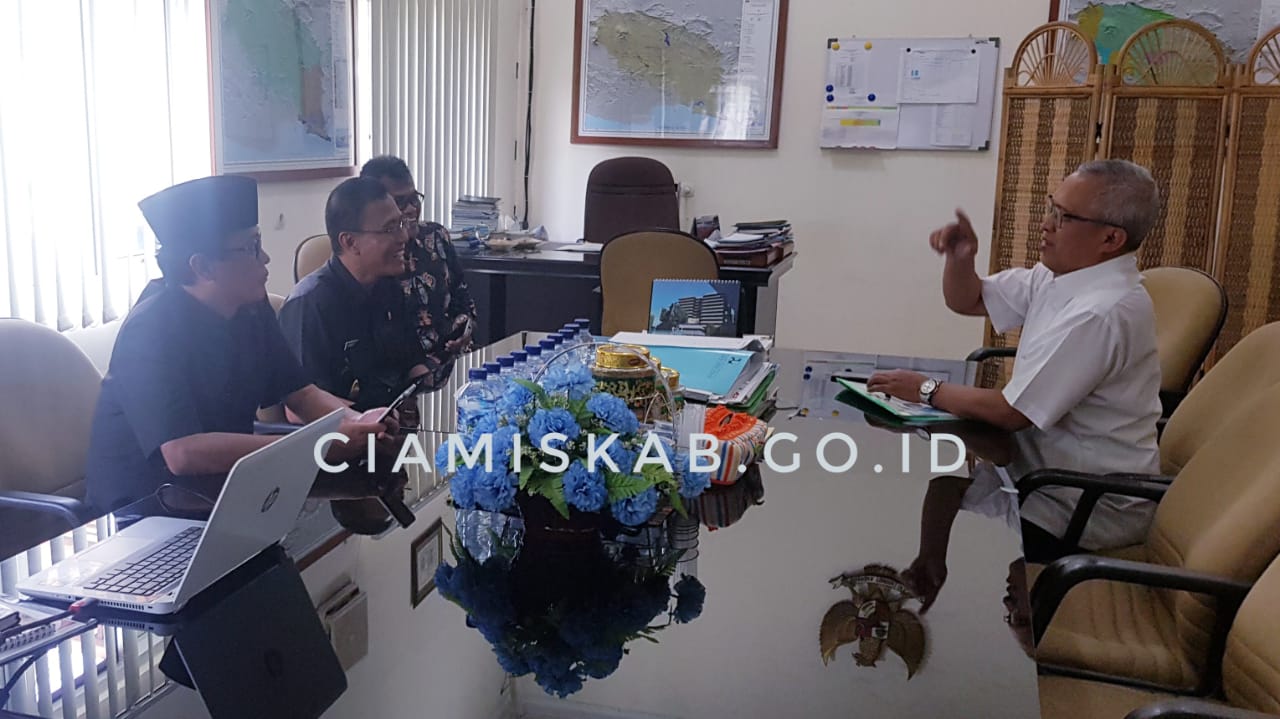 KUNJUNGAN BUPATI KE BALAI BESAR WILAYAH SUNGAI (BBWS) CITANDUY