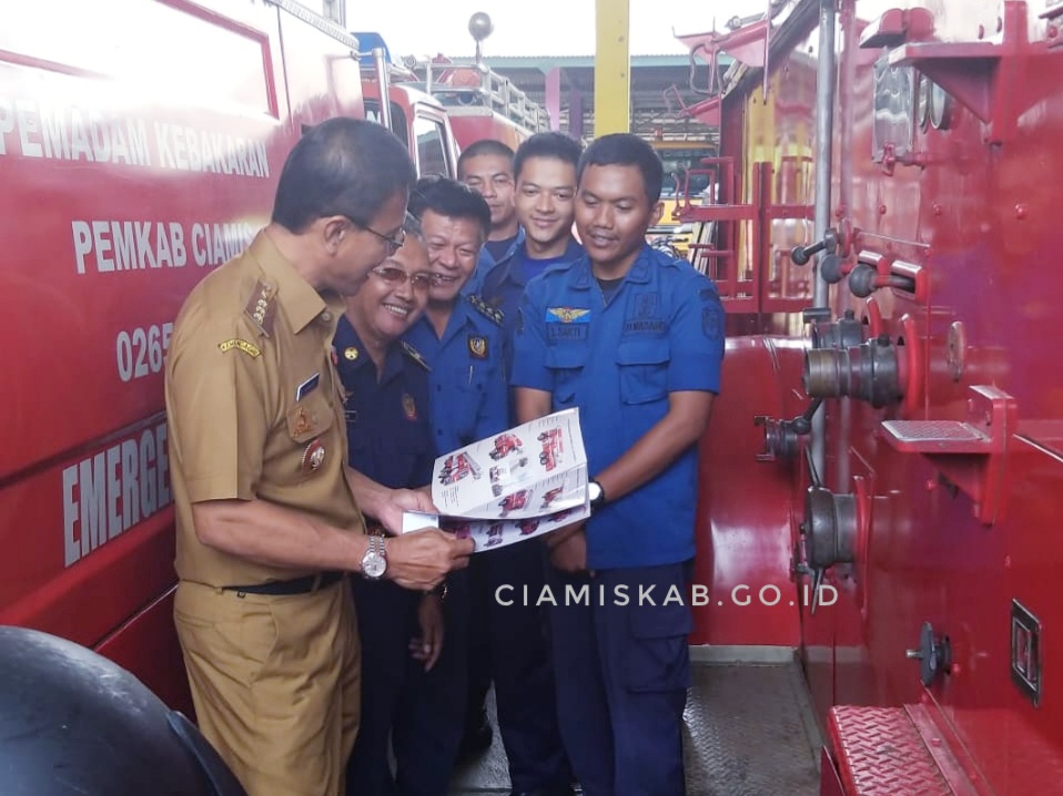 BUPATI TINJAU UPTD PEMADAM KEBAKARAN