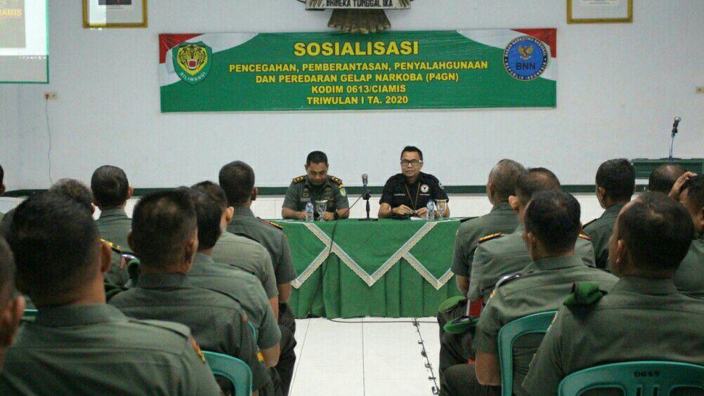 Kodim 0613 Ciamis Gandeng BNNK Ciamis Tes Urine Anggotanya