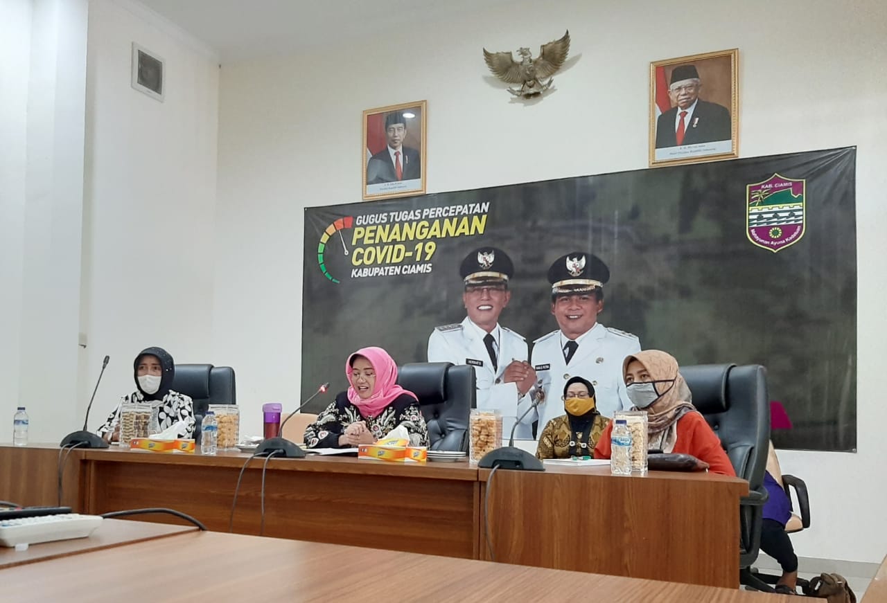 Halal bil Halal dengan Kader, Ny. Hj. Kania Herdiat Apresiasi Pelaksanaan “Gasibu”