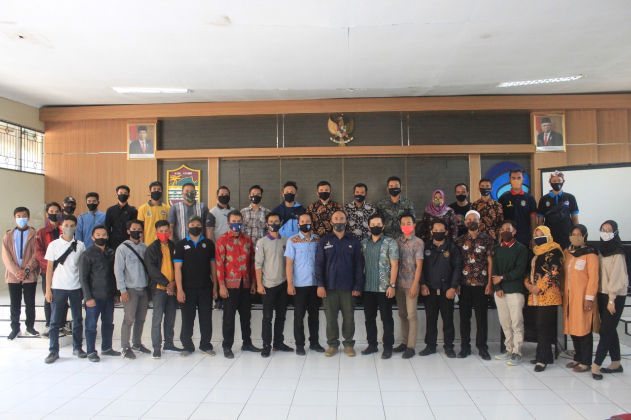 Puluhan Admin Medsos Desa Ikuti Pelatihan Penggunaan Medos Secara Bijak