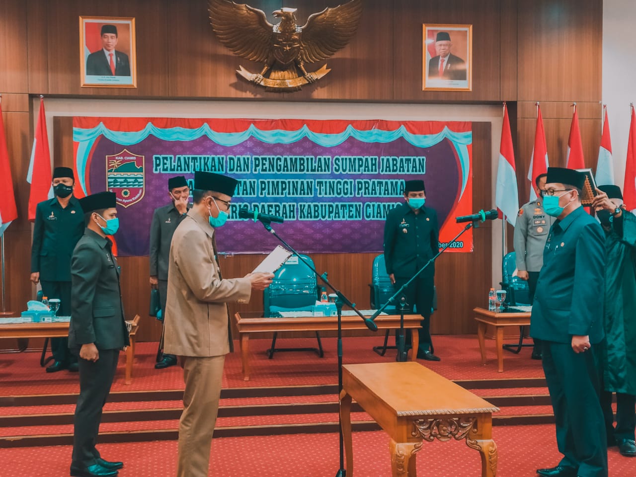 Bupati Ciamis Lantik Dr. H. Tatang, M.Pd. sebagai Sekda Kabupaten Ciamis