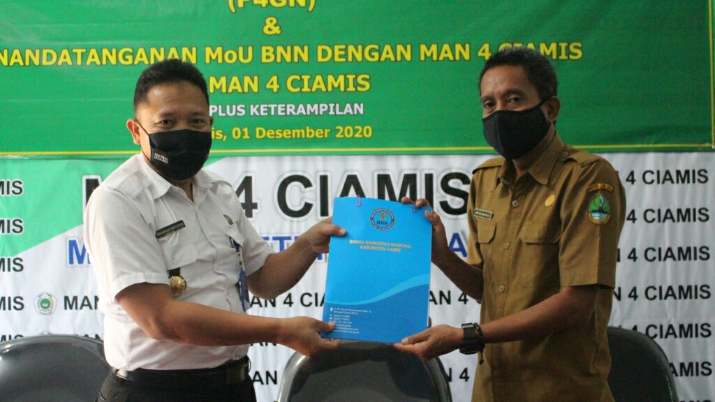 Perkuat Program P4GN Di Lembaga Pendidikan, BNNK Ciamis Tandatangani MoU Dengan Sekolah