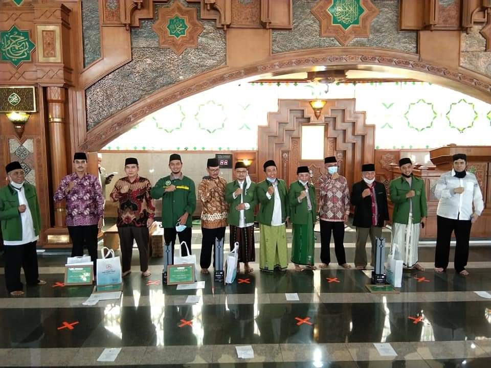 Berprestasi, Pengurus DKM Mesjid Agung Ciamis Raih Juara 3 Desain Website Tingkat Provinsi Jawa Barat