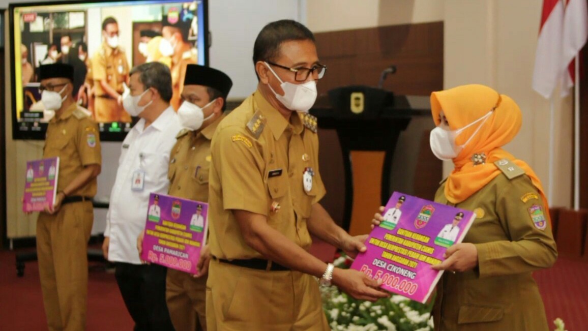 Deklarasi IDM Kabupaten Ciamis 2021, Wagub Jabar Serahkan Reward Pada 5 Desa Mandiri