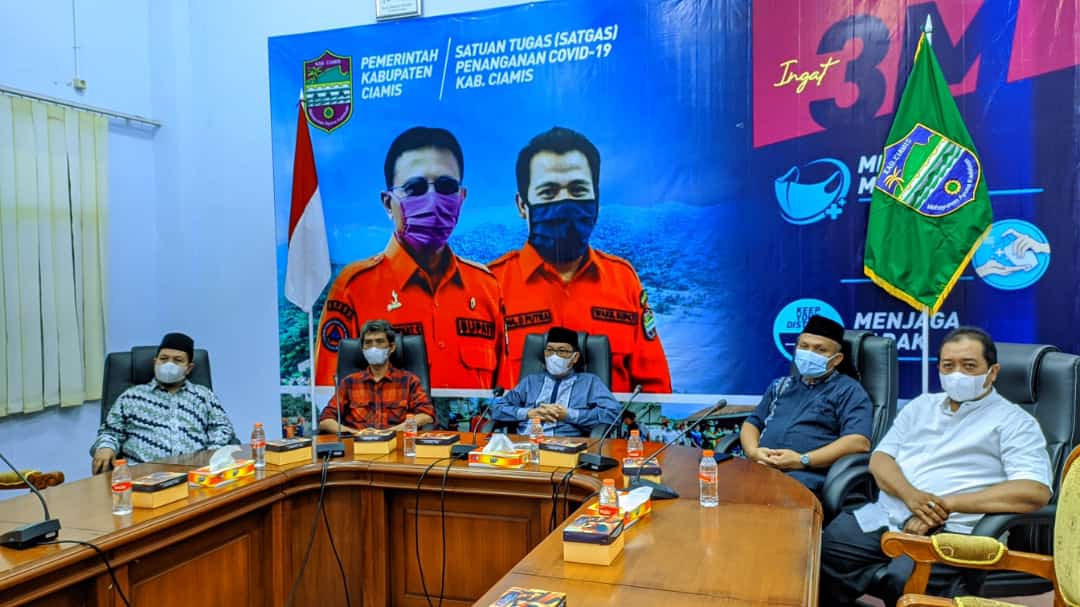 Bermunajat Agar Covid-19 Hilang, Sekda Ciamis Ikuti Do’a Bersama Gubernur Jabar