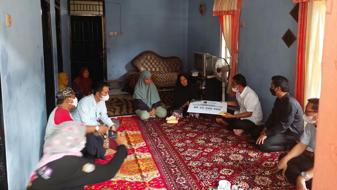 Bupati Ciamis Serahkan Santunan Keluarga Korban Susur Sungai