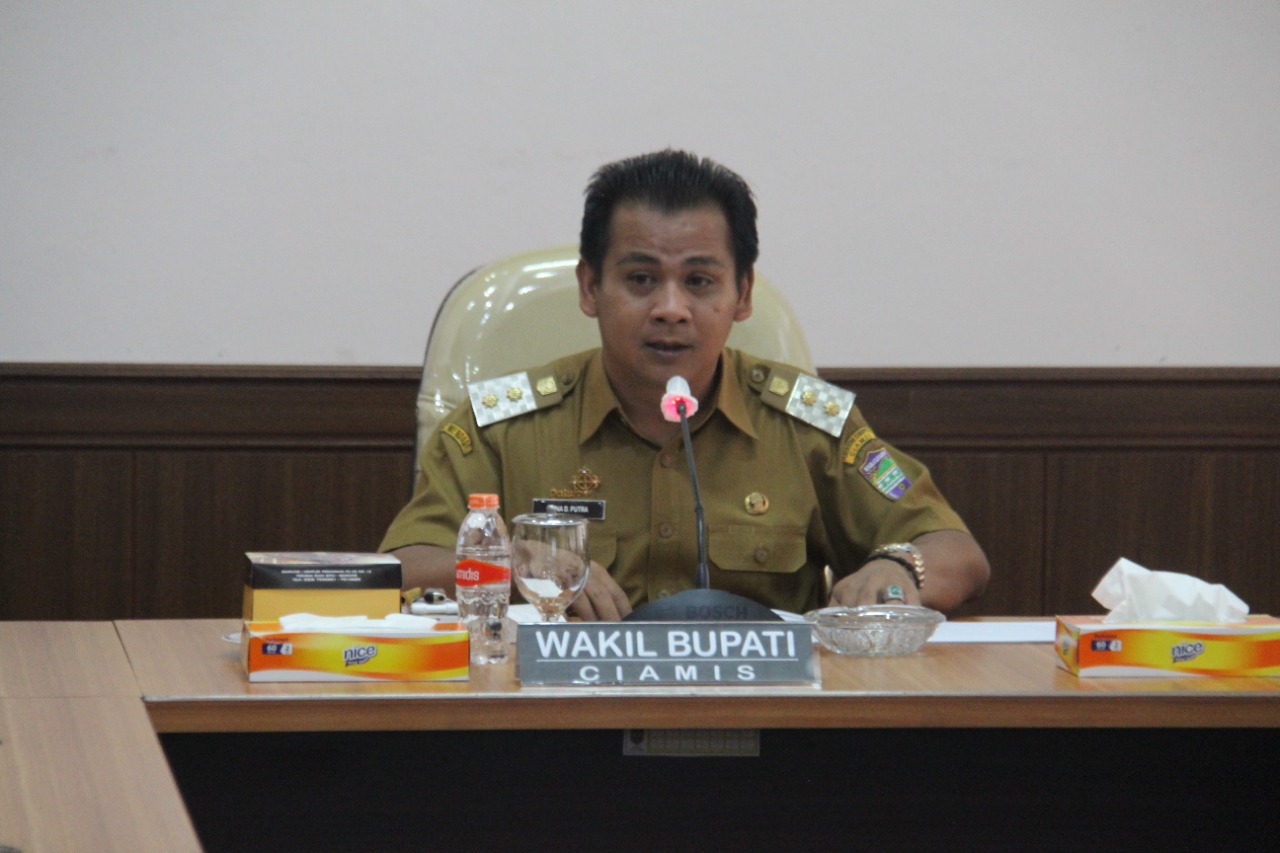 Tingkatkan Kualitas Guru Madrasah, Pemkab Ciamis Serahkan Hibah 1,4 M pada Kemenag Ciamis