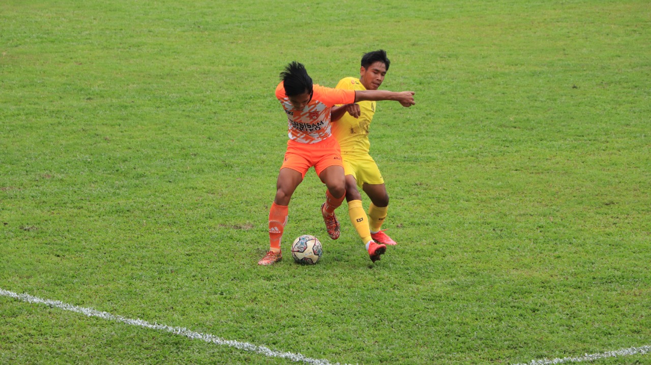 Mataram Utama FC Bantai Persisam United 6-0.