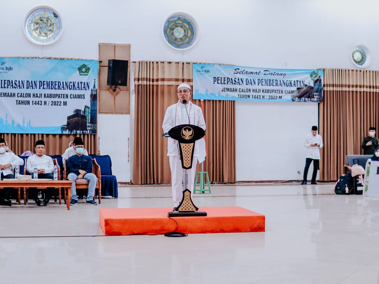 Bupati Ciamis Lepas Keberangkatan Pertama Jemaah Calon Haji, Wajah Gembira Terpancar Dari Para Tamu Alloh Yang Rindu Ka’bah.