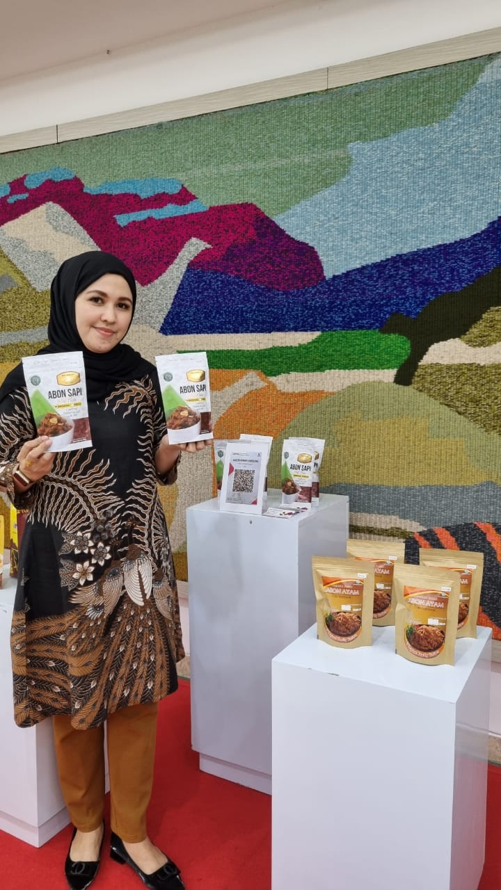 UKM Pangan Award Tahun 2022, Kementerian Perdagangan RI Nobatkan Abon Rajawali Ciamis Jadi Pemenang