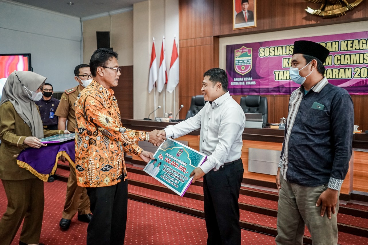 Sosialisasi Hibah Keagamaan, Bupati Ciamis Salurkan Anggaran Senilai 3 Milyar untuk 100 Lembaga