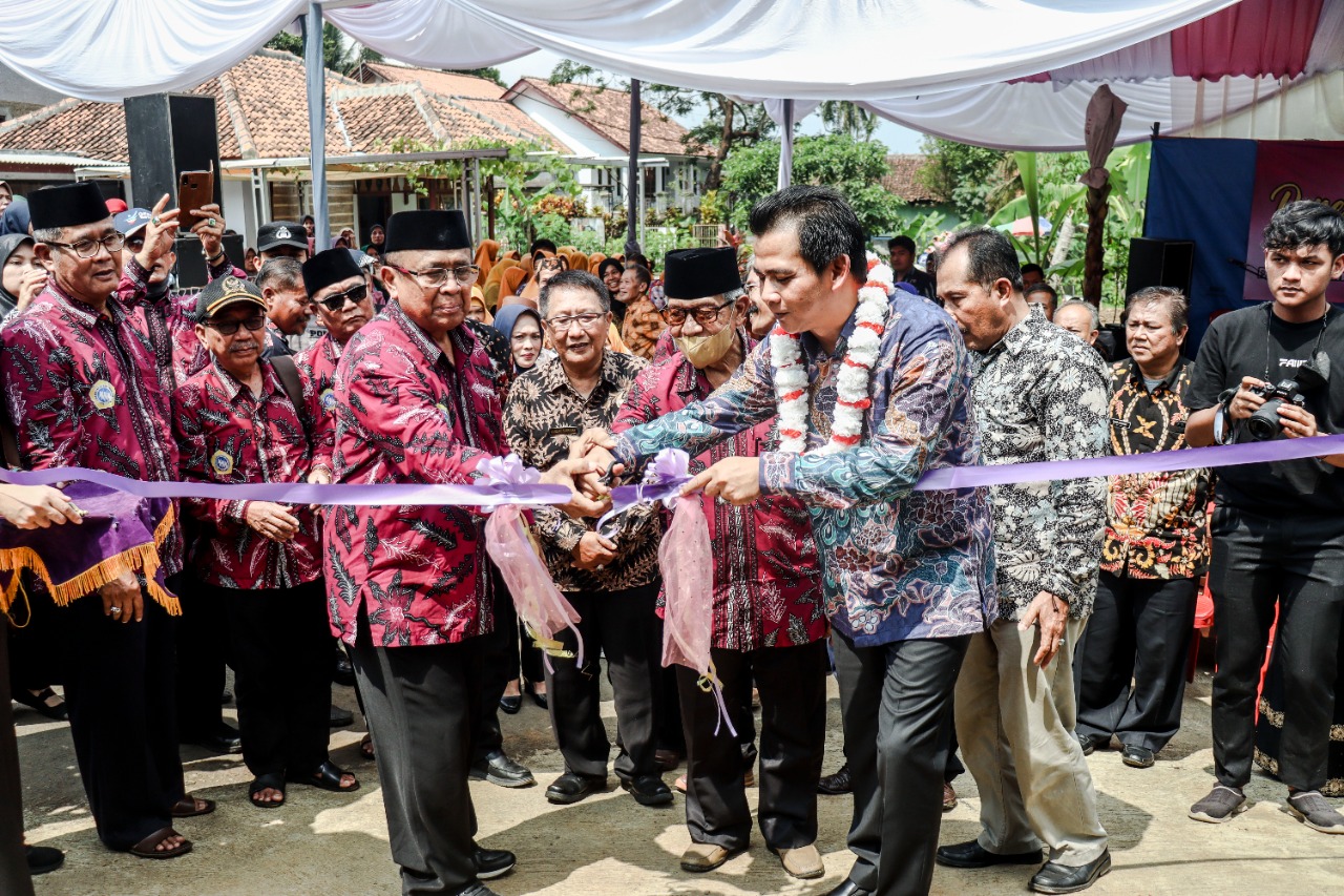 Resmikan Sekolah Lansia, Wabup Ciamis Ajak Generasi Muda Tiru Semangat Lansia