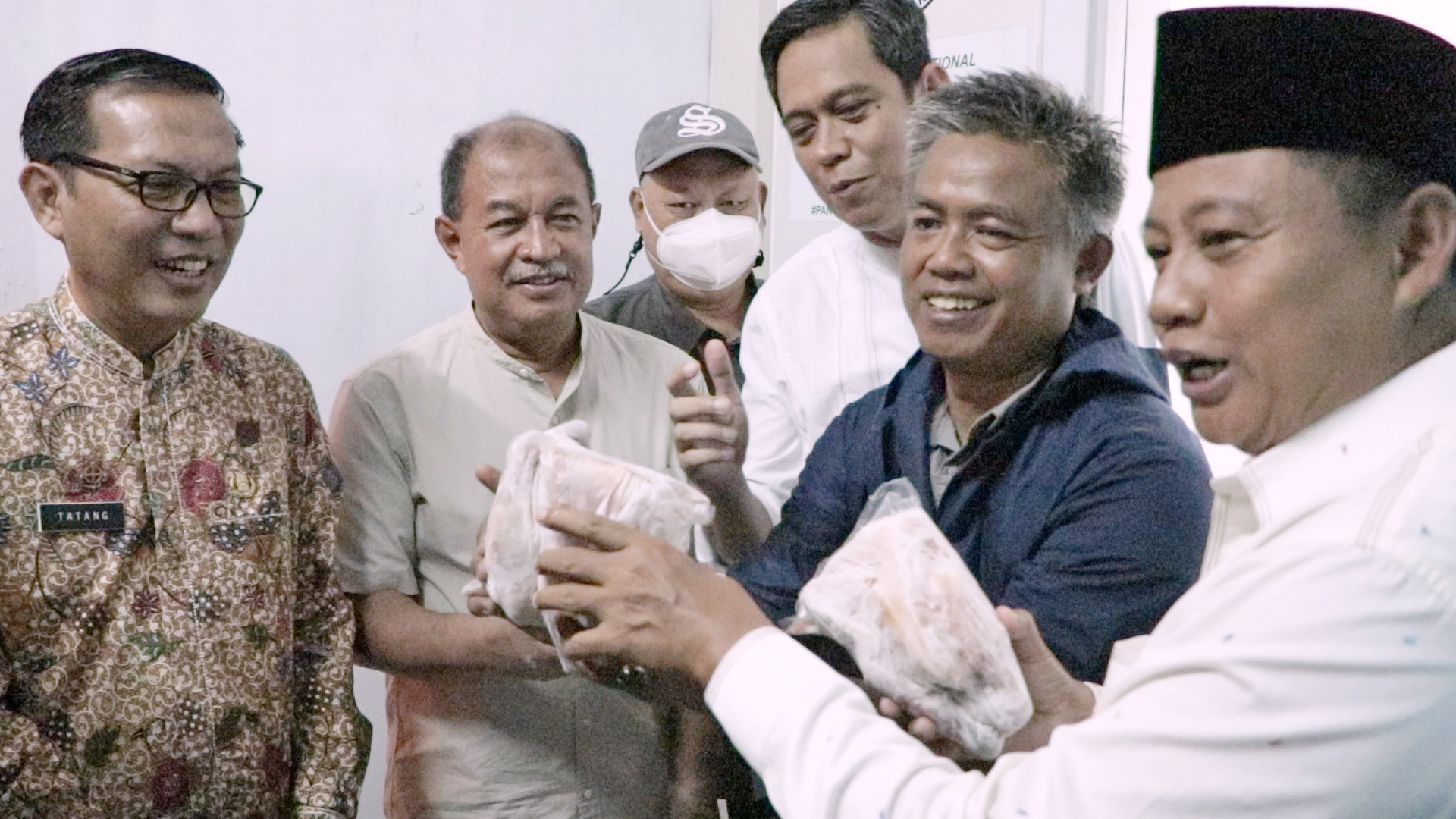 Wujudkan Ketahanan dan Kedaulatan Pangan Indonesia, Wagub Jabar tinjau Bantuan Freezer di Ciamis