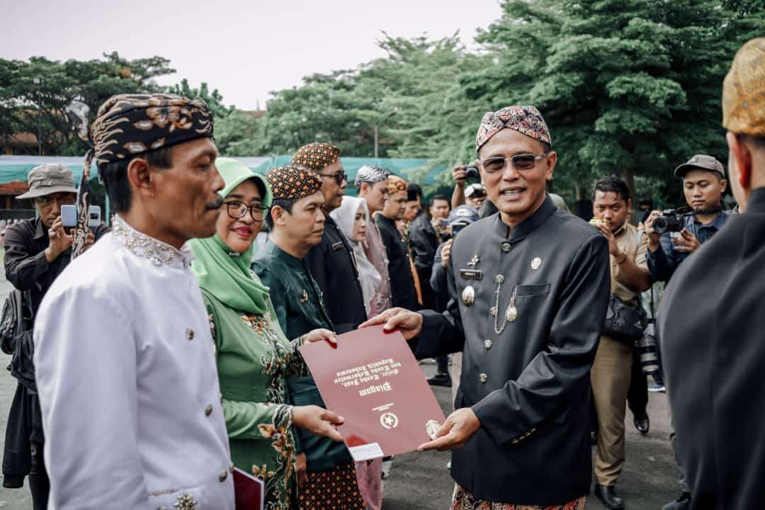 Peringati Hari Amal Bhakti Ke-77 Bupati Herdiat Ajak Jaga Kerukunan.