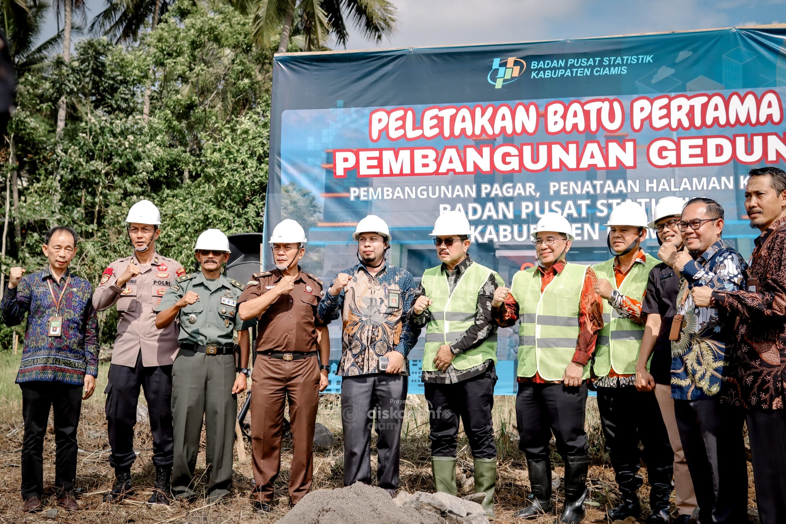 Peletakan Batu Pertama Kantor BPS Ciamis, Pj Bupati Dorong Peningkatan Pelayanan dan Efisiensi Data
