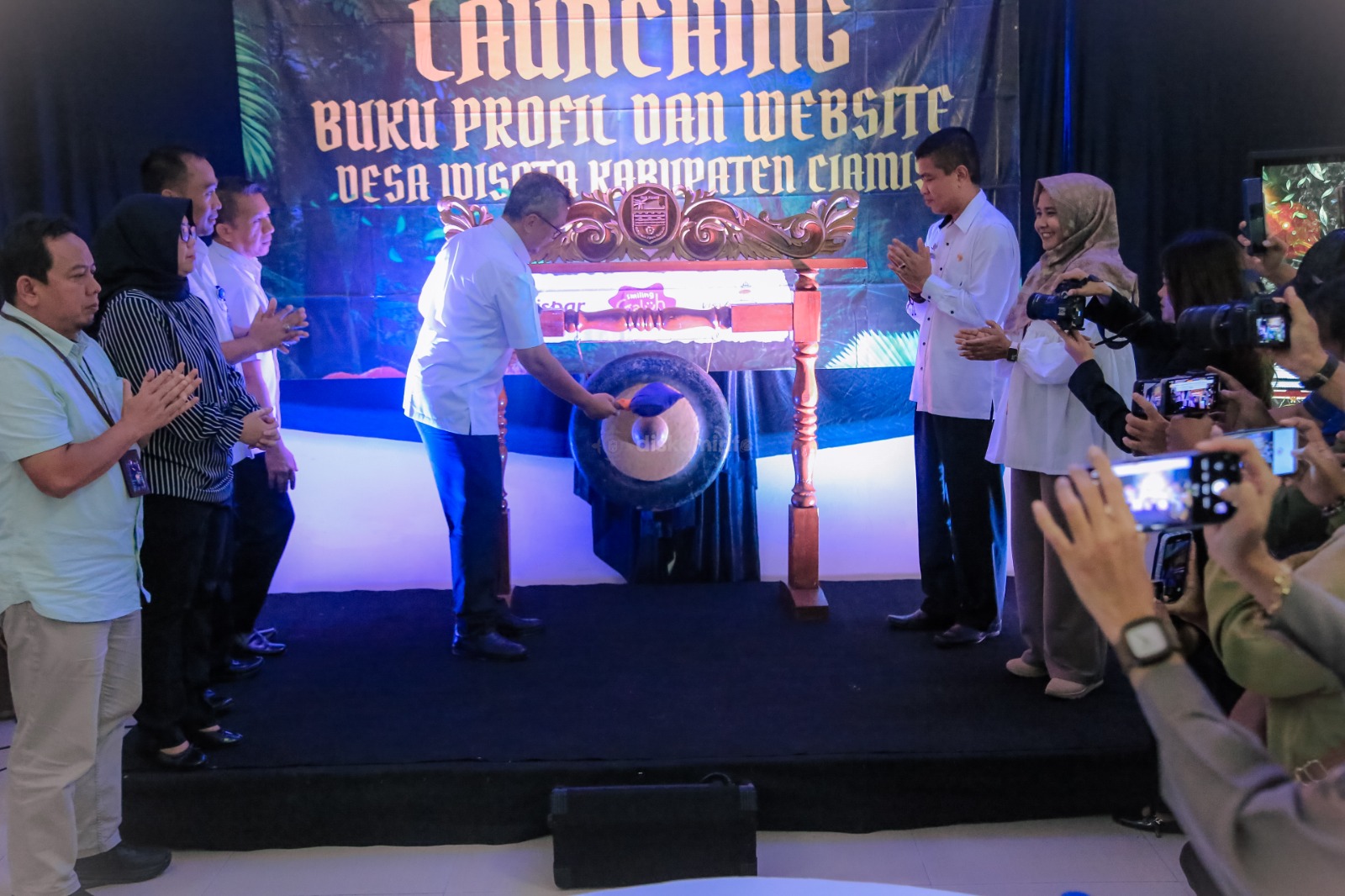 Launching Buku Profil dan Website Desa Wisata Kabupaten Ciamis Tahun 2024 Resmi Dibuka oleh Pj. Bupati Ciamis