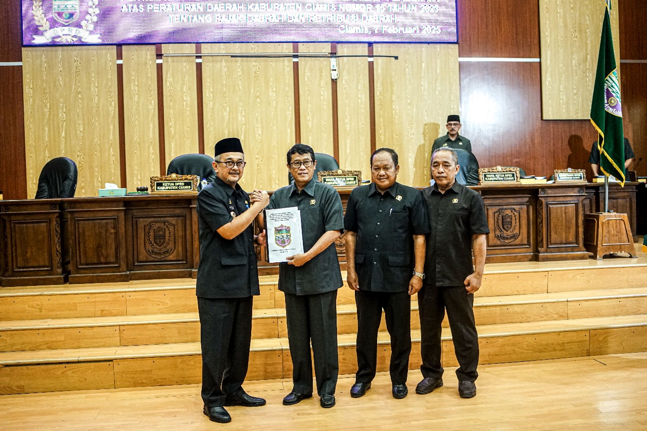 Fraksi DPRD Ciamis Setujui Raperda Perubahan Pajak Daerah dan Retribusi, Pj. Bupati Ciamis Apresiasi Dukungan