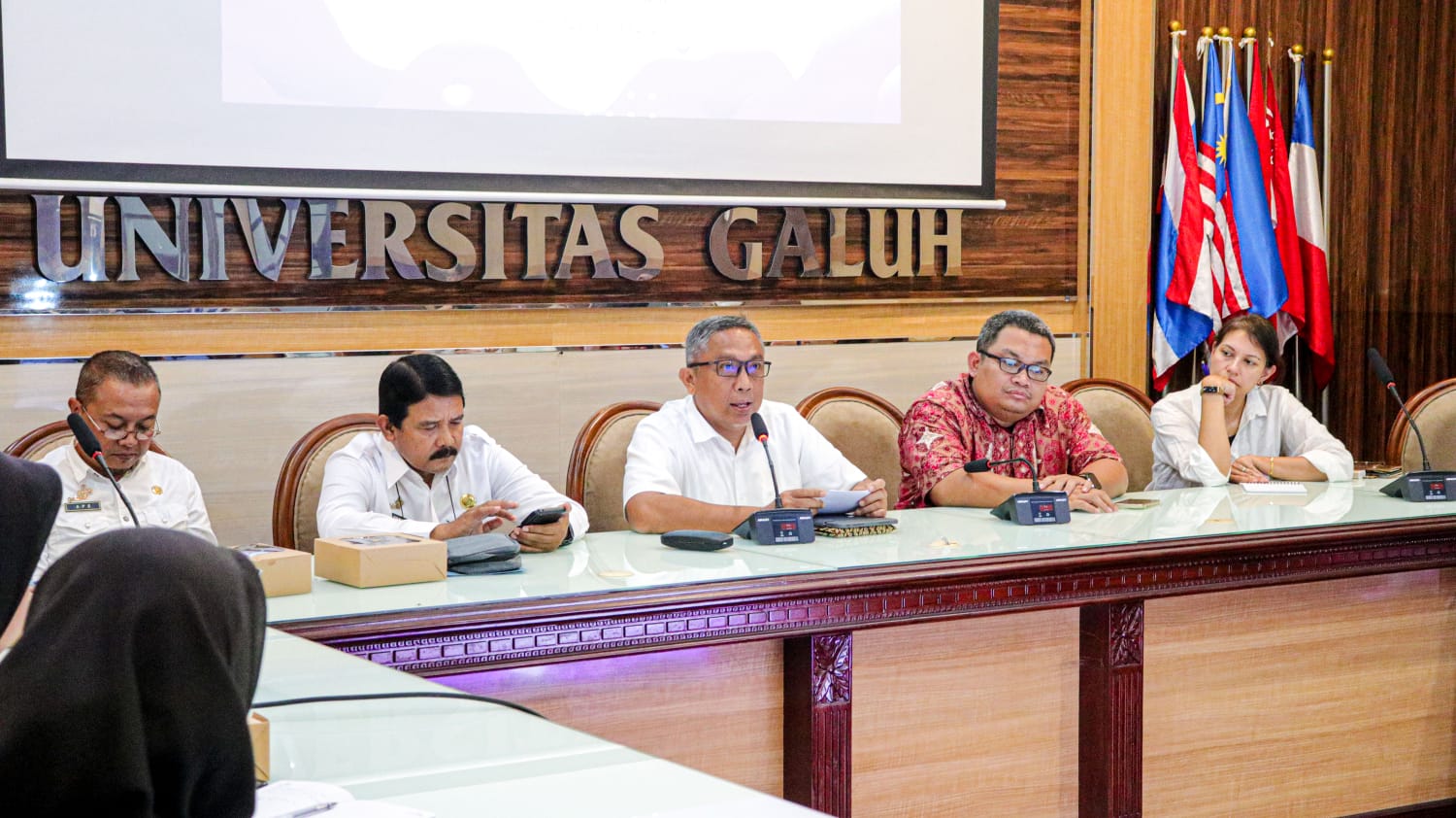 Pemkab Ciamis Laksanakan FGD Evaluasi Pemanfaatan Dana Desa untuk Bidang Kesehatan bersama tim peneliti FEB UI