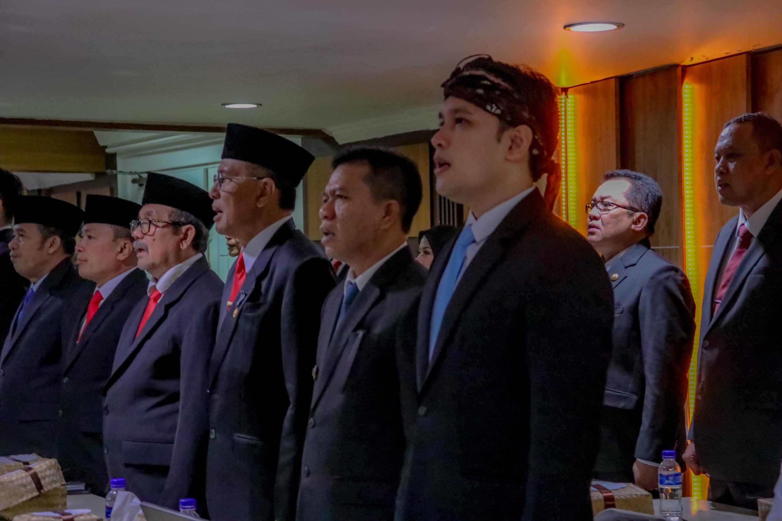 Bupati Ciamis Herdiat Sunarya Ikuti Sertijab Gubernur Jawa Barat Serta Rapat Paripurna DPRD Provinsi Jawa Barat di Hari Pertama Pasca Dilantik