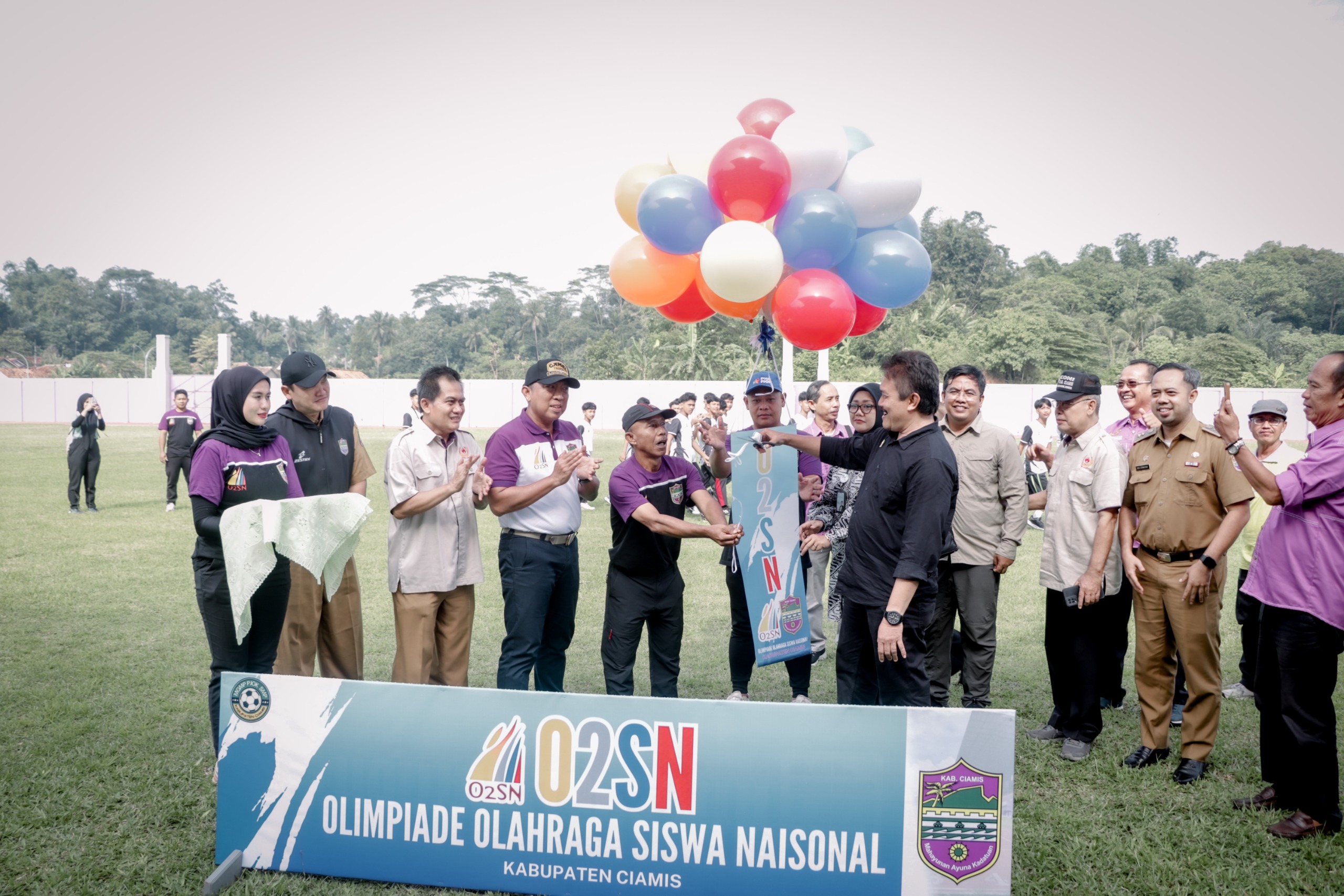 Pembukaan Olimpiade Olahraga Siswa Nasional (O2SN) SMP Tingkat Kabupaten Ciamis Tahun 2025
