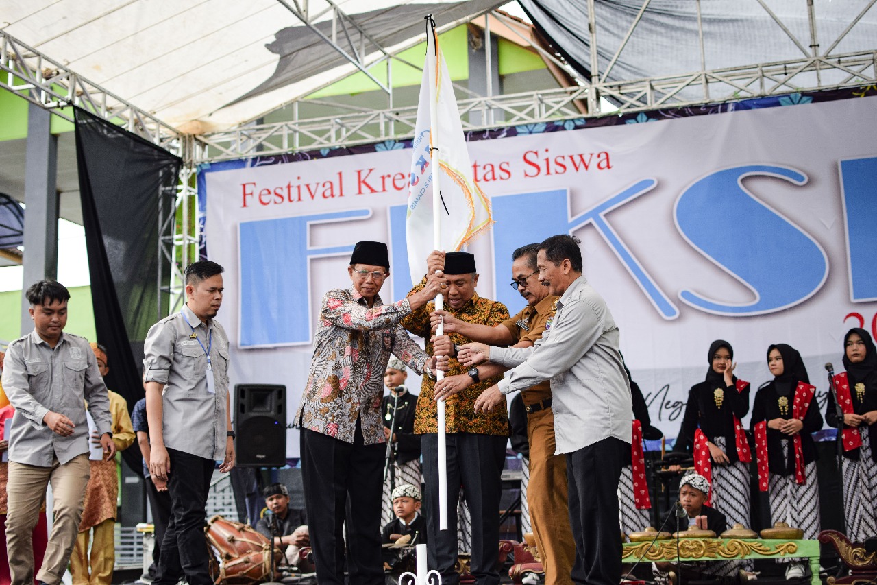 SMP Negeri 2 Ciamis Gelar Festival Kreativitas Siswa