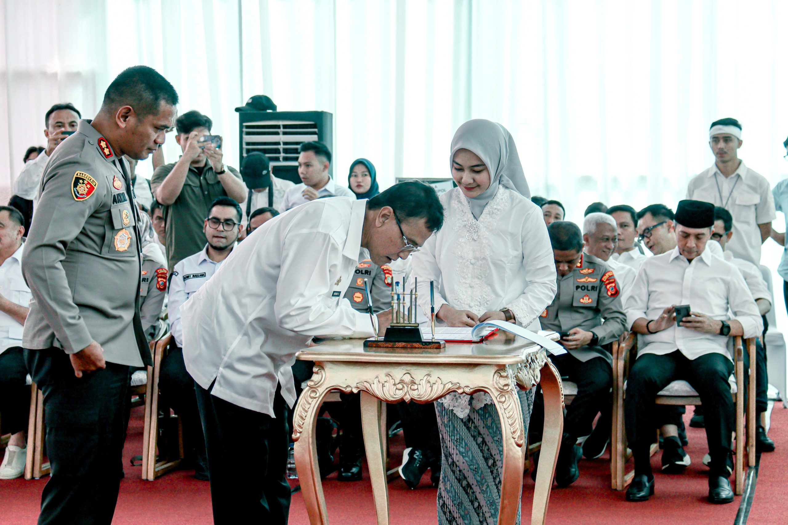 Jalin Sinergi Demi Pembangunan, Bupati Ciamis dan Kapolres Hadiri Penandatanganan Kesepakatan Keamanan Daerah se-Jawa Barat